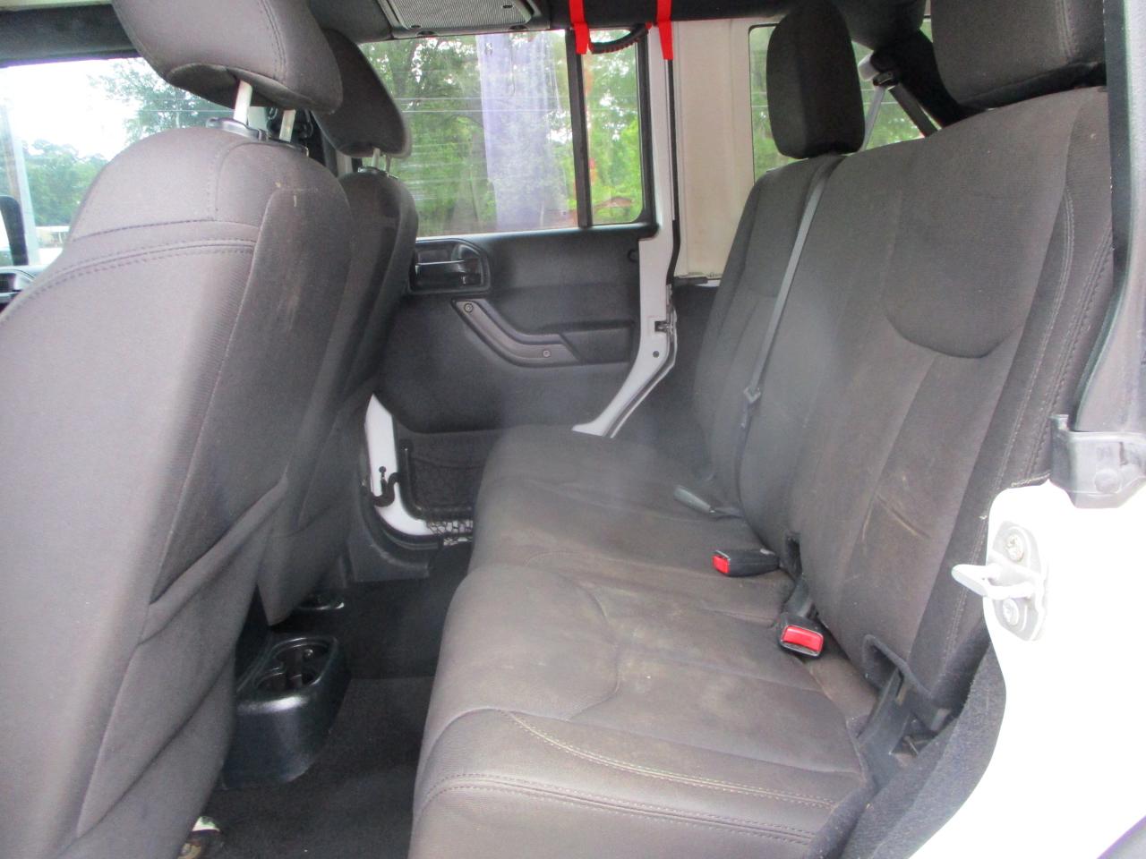 Jeep Wrangler Unlimited 4WD 4dr Sport 2016