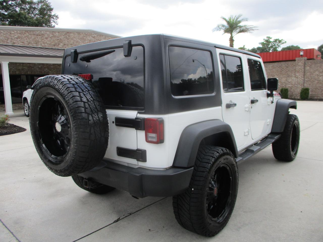 Jeep Wrangler Unlimited 4WD 4dr Sport 2016