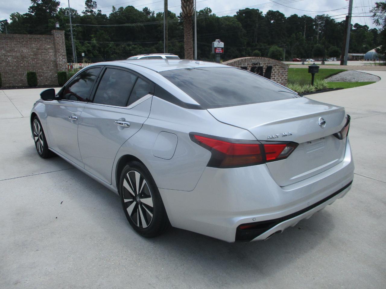 Nissan Altima 2.5 SL Sedan 2020