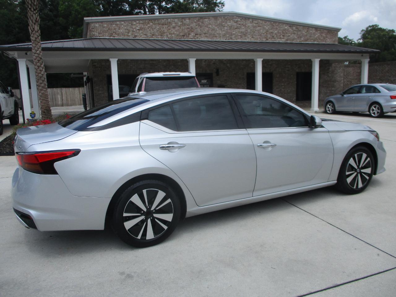 Nissan Altima 2.5 SL Sedan 2020