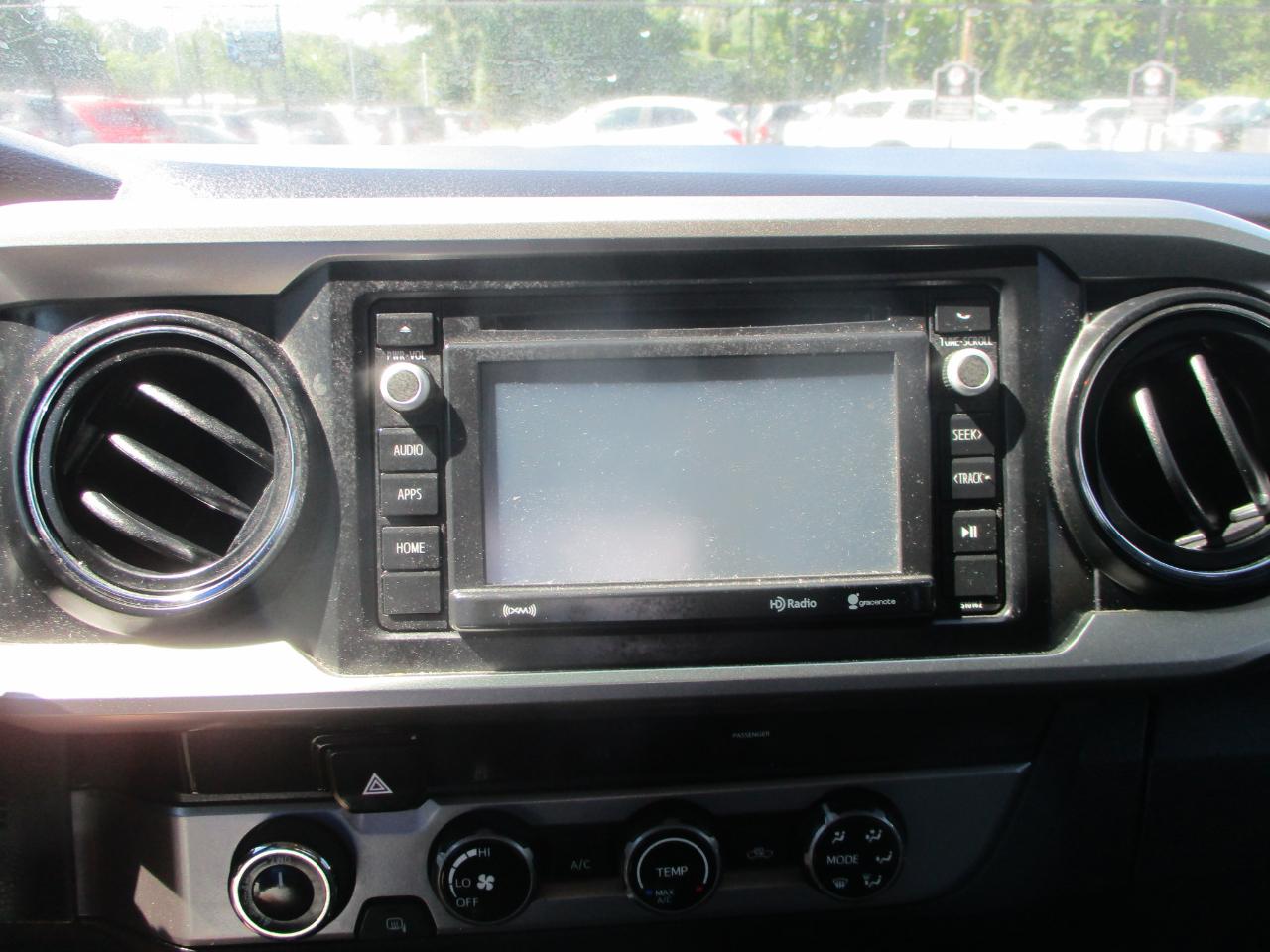 Toyota Tacoma SR5 Access Cab 6' Bed I4 4x4 AT (Natl) 2017