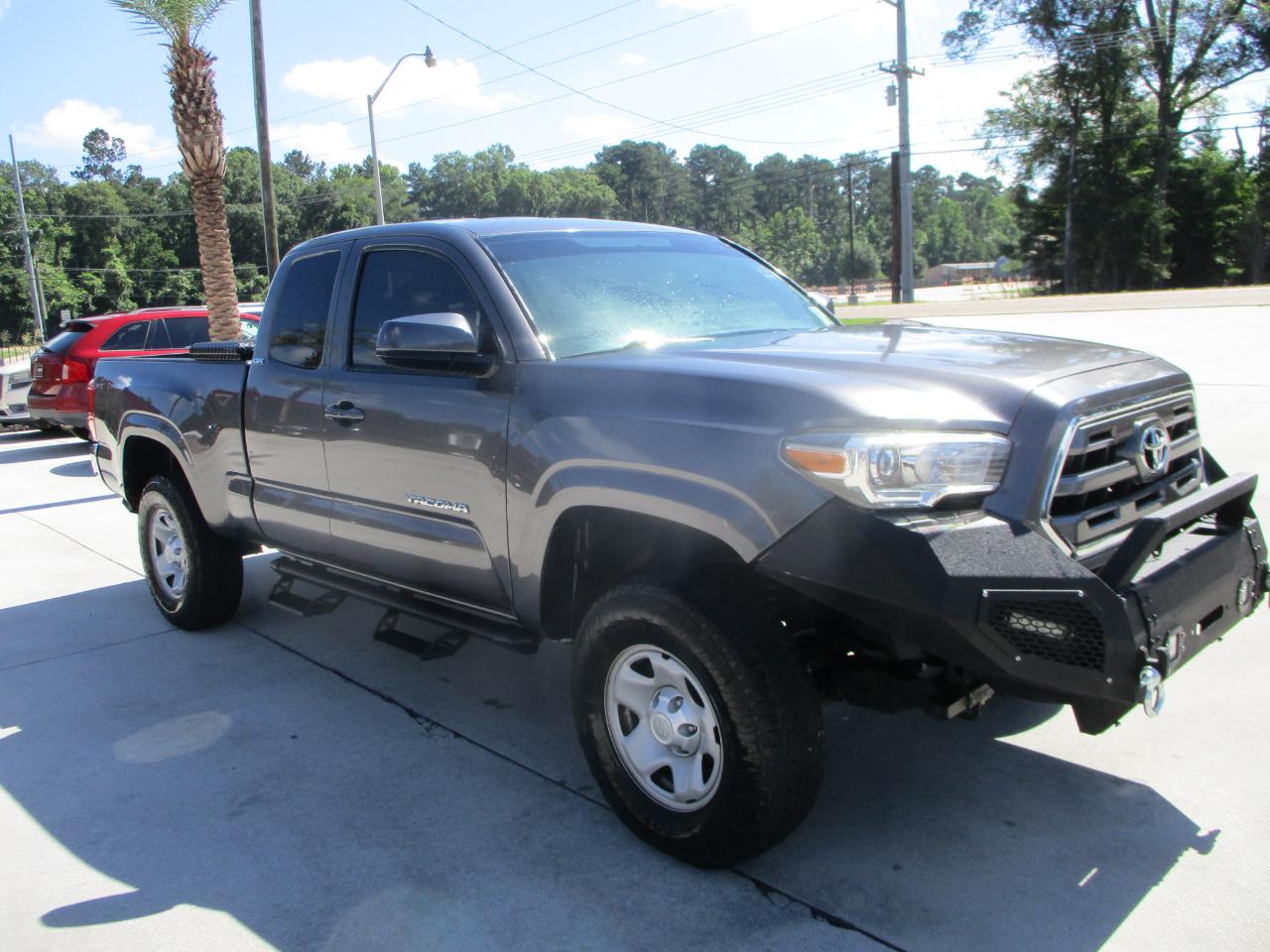 Toyota Tacoma SR5 Access Cab 6' Bed I4 4x4 AT (Natl) 2017