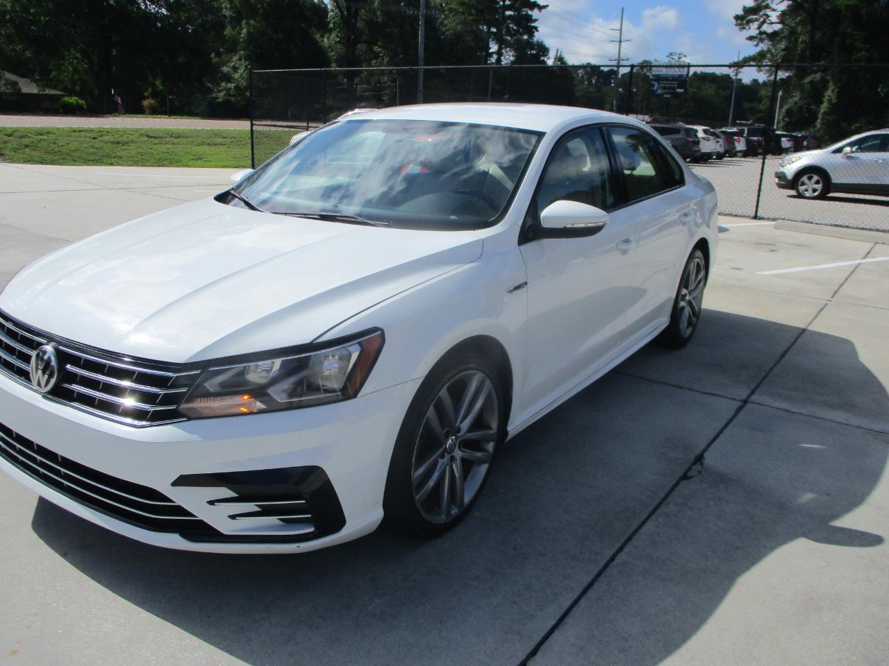 Volkswagen Passat R-Line Auto 2018