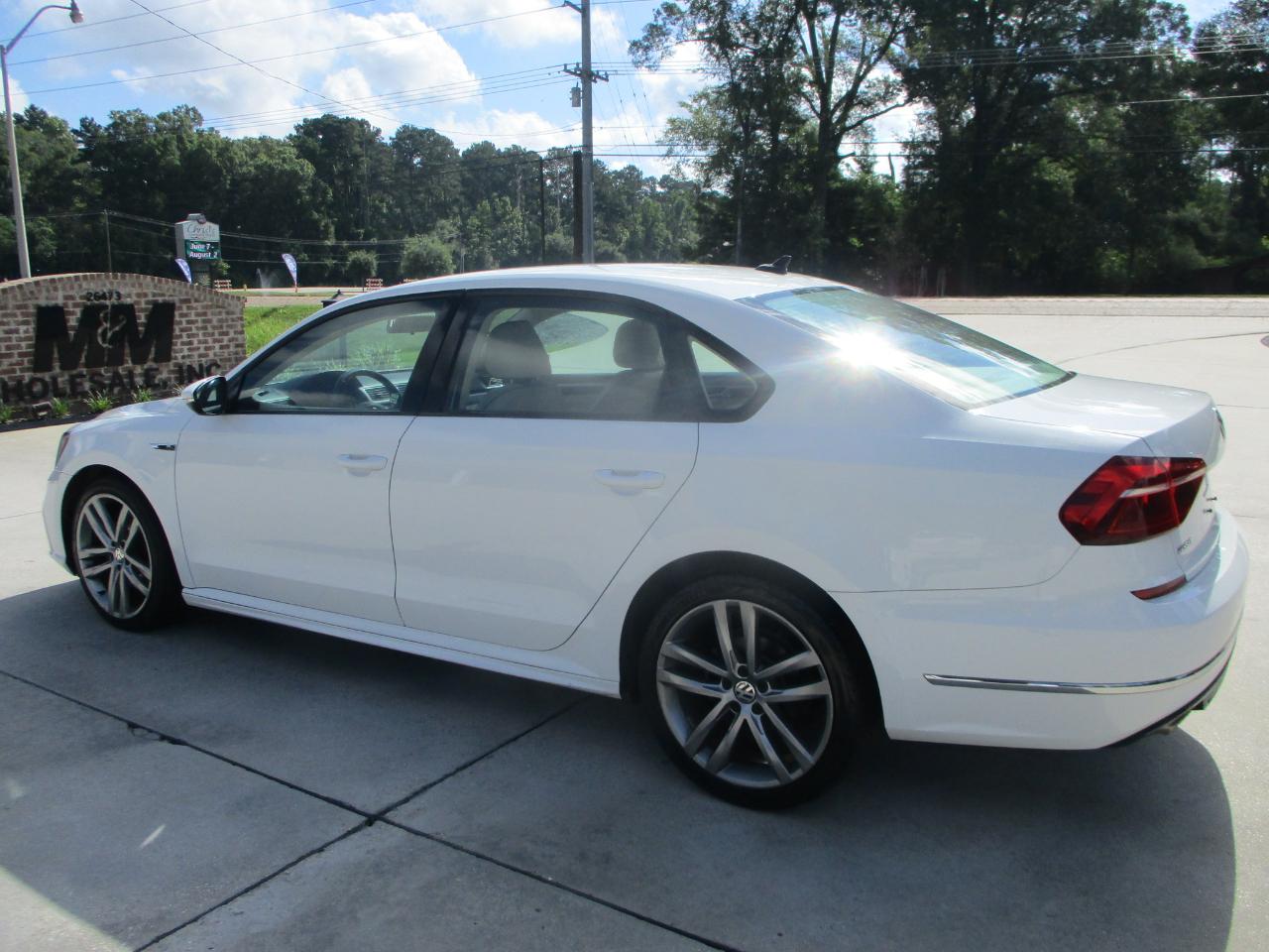 Volkswagen Passat R-Line Auto 2018