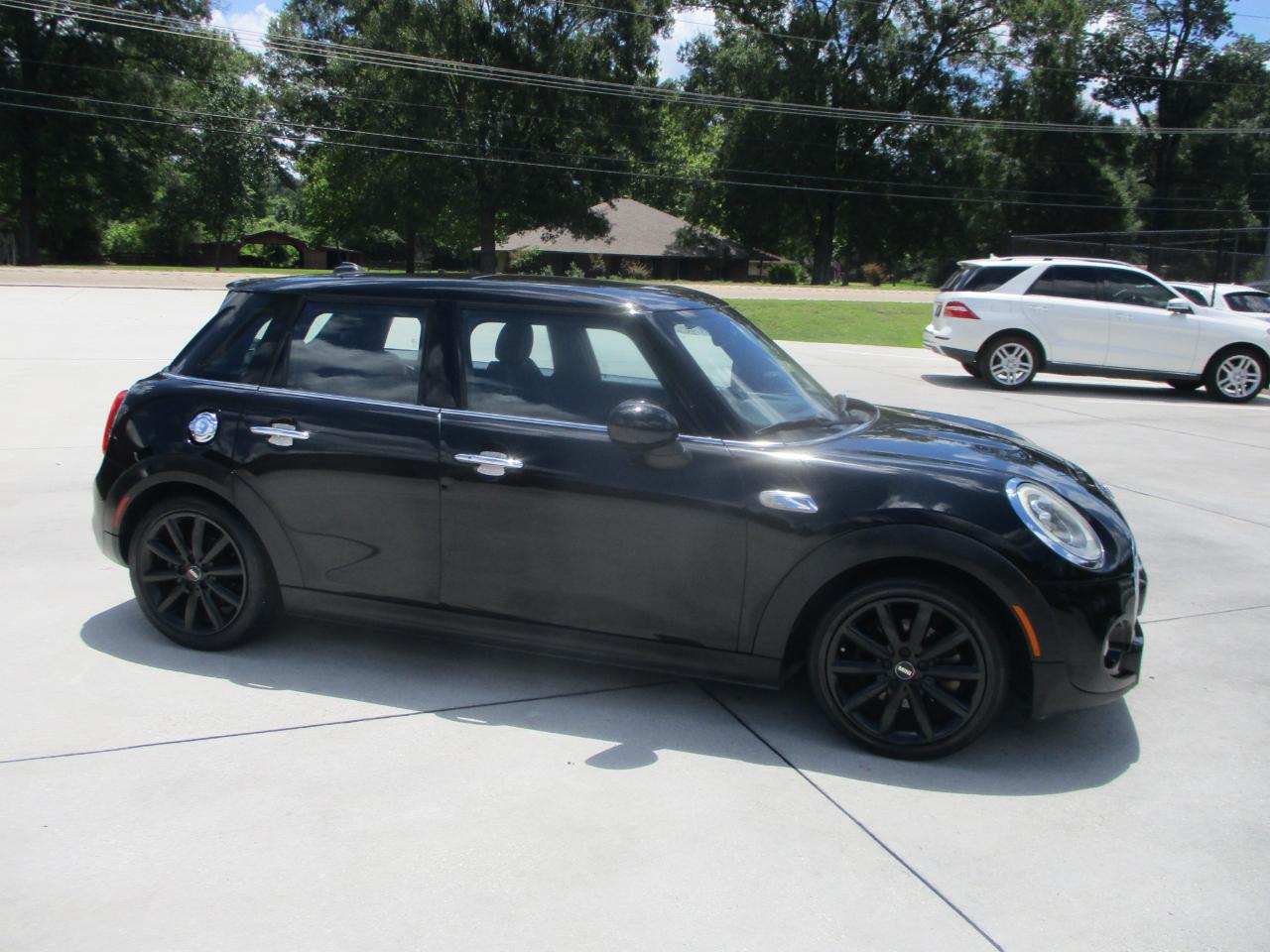 MINI Cooper Hardtop 4 Door 4dr HB S 2016