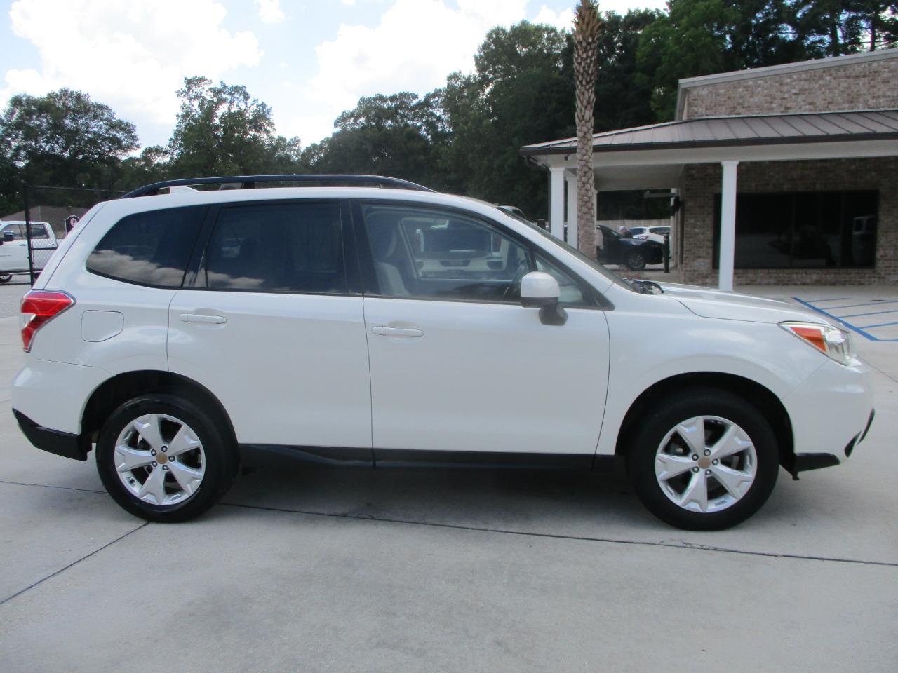 Subaru Forester 4dr CVT 2.5i Premium PZEV 2016
