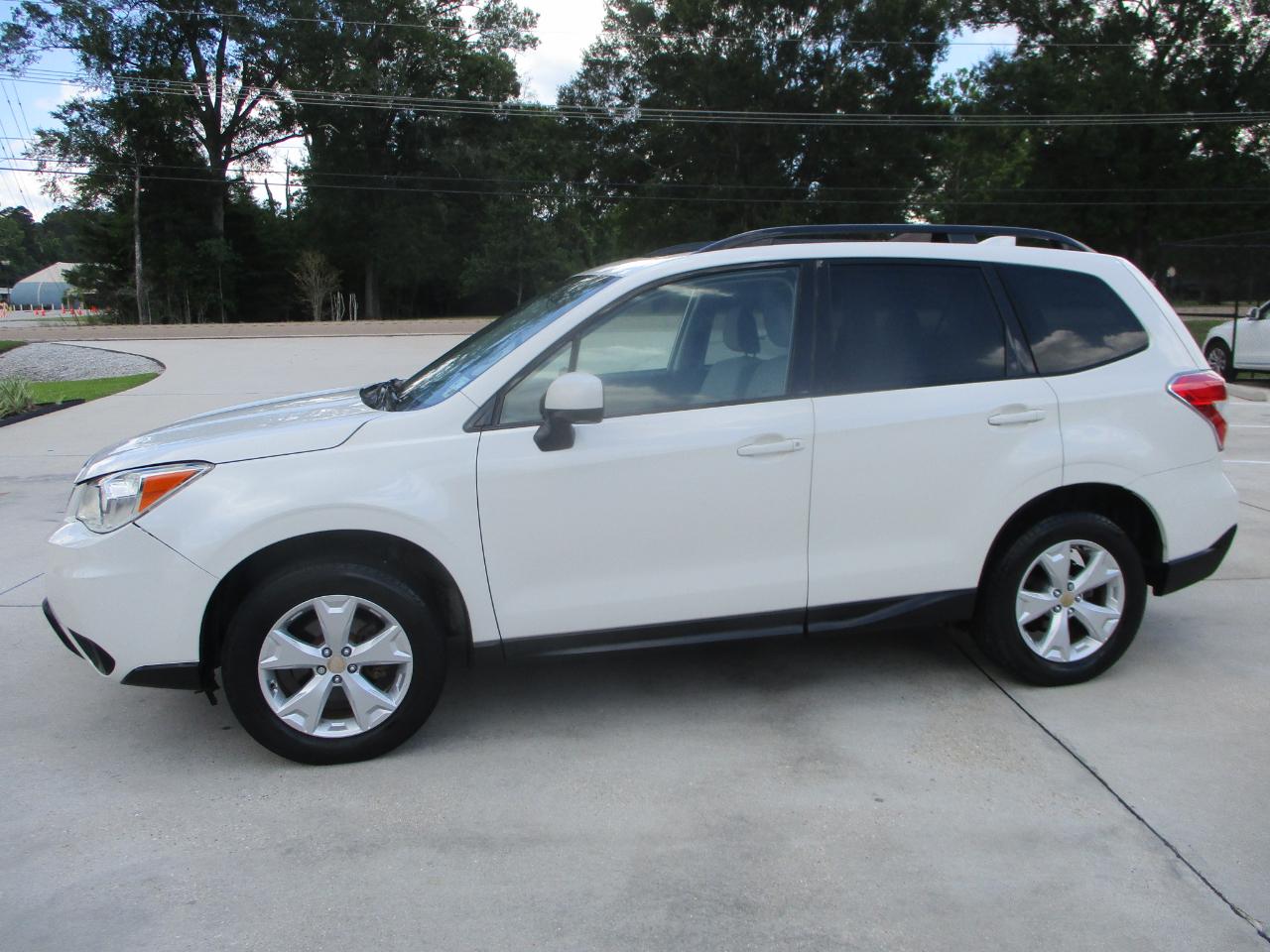 Subaru Forester 4dr CVT 2.5i Premium PZEV 2016