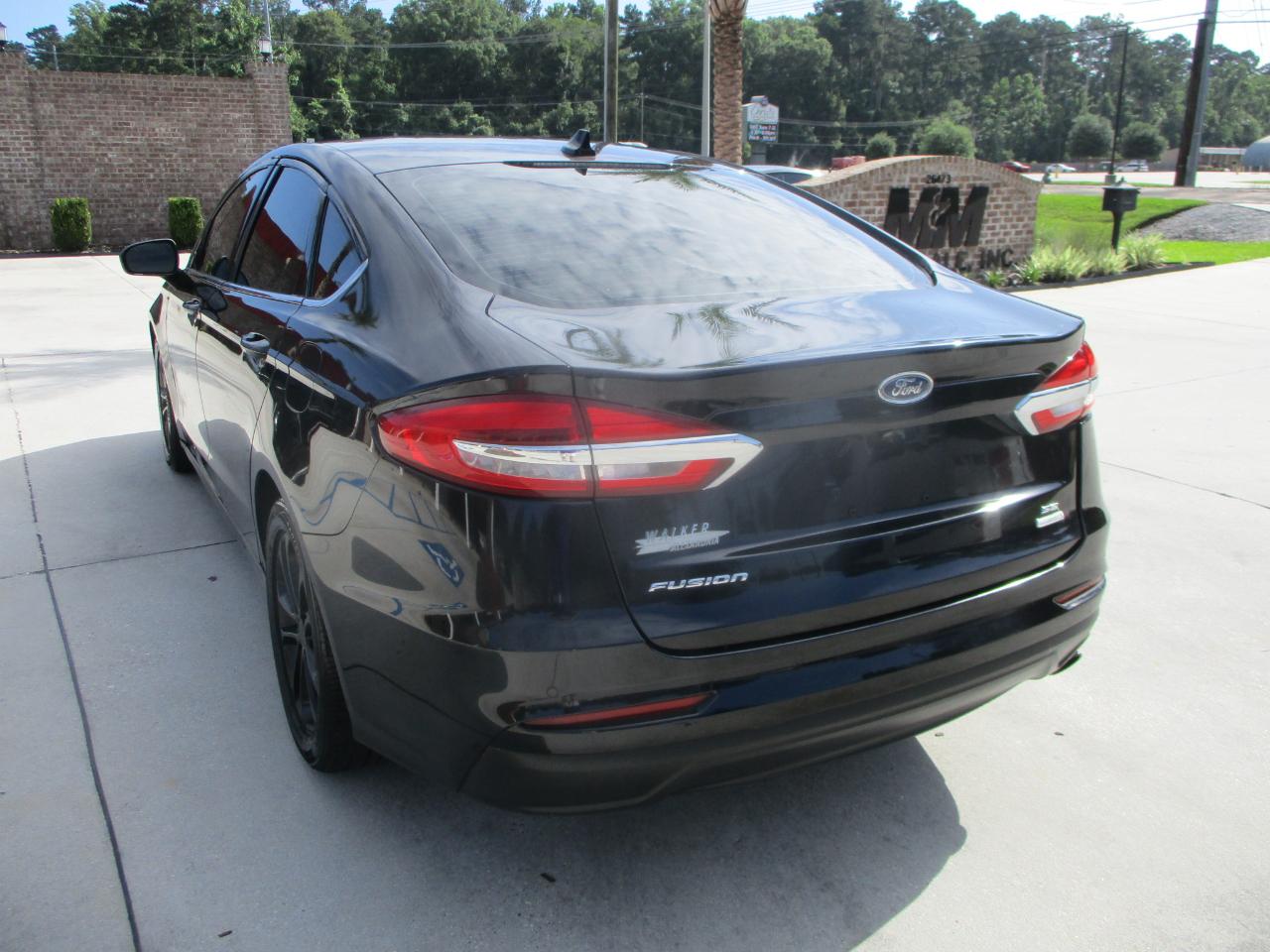 Ford Fusion SE FWD 2020