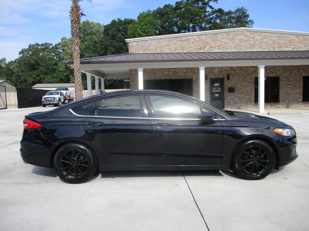 Ford Fusion SE FWD 2020