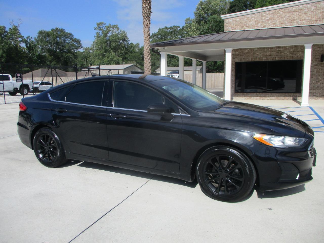 Ford Fusion SE FWD 2020