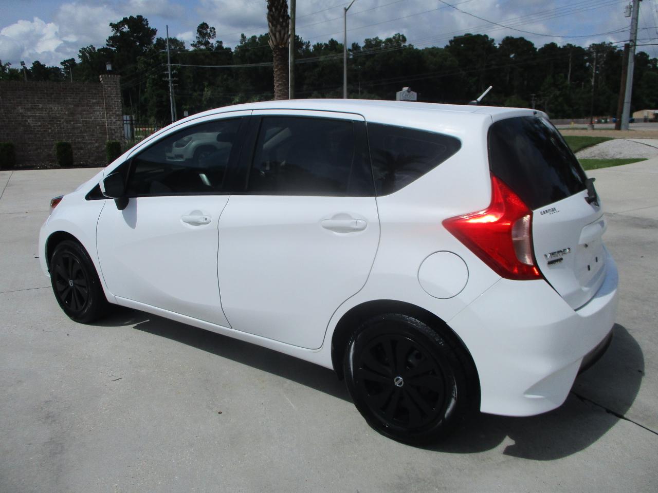 Nissan Versa Note S Plus CVT 2017
