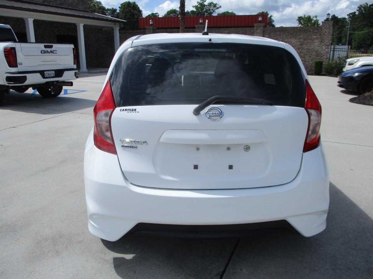 Nissan Versa Note S Plus CVT 2017
