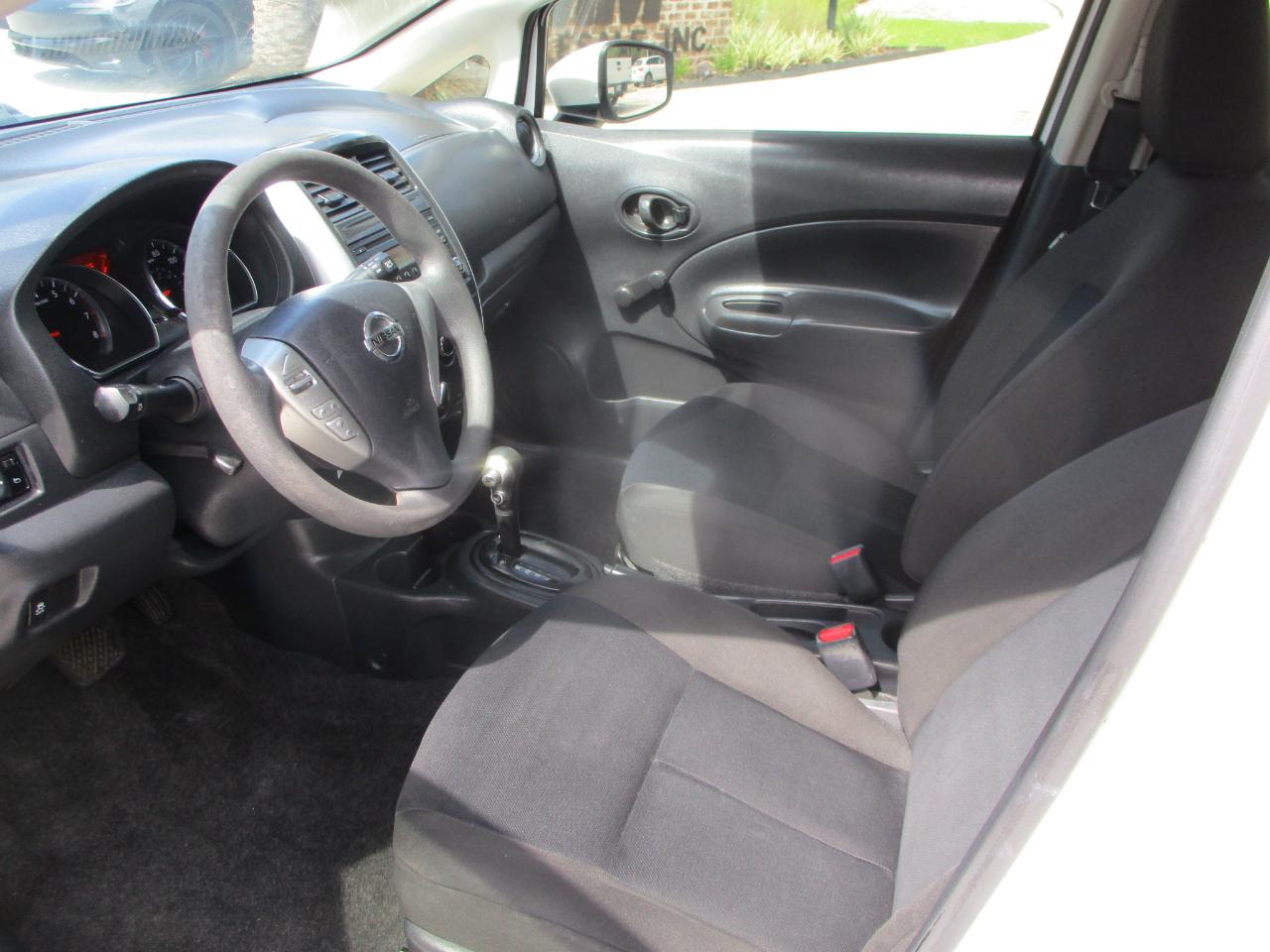 Nissan Versa Note S Plus CVT 2017