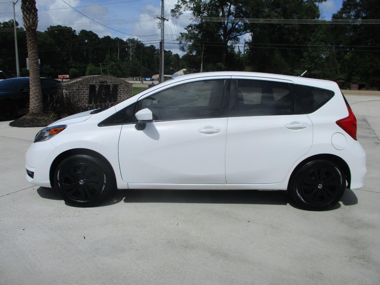 Nissan Versa Note S Plus CVT 2017
