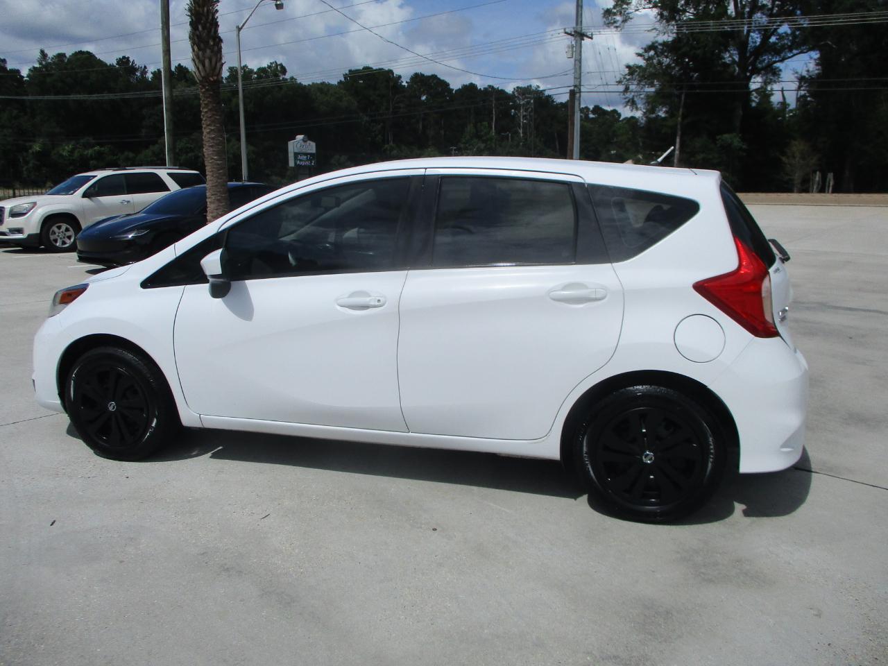 Nissan Versa Note S Plus CVT 2017