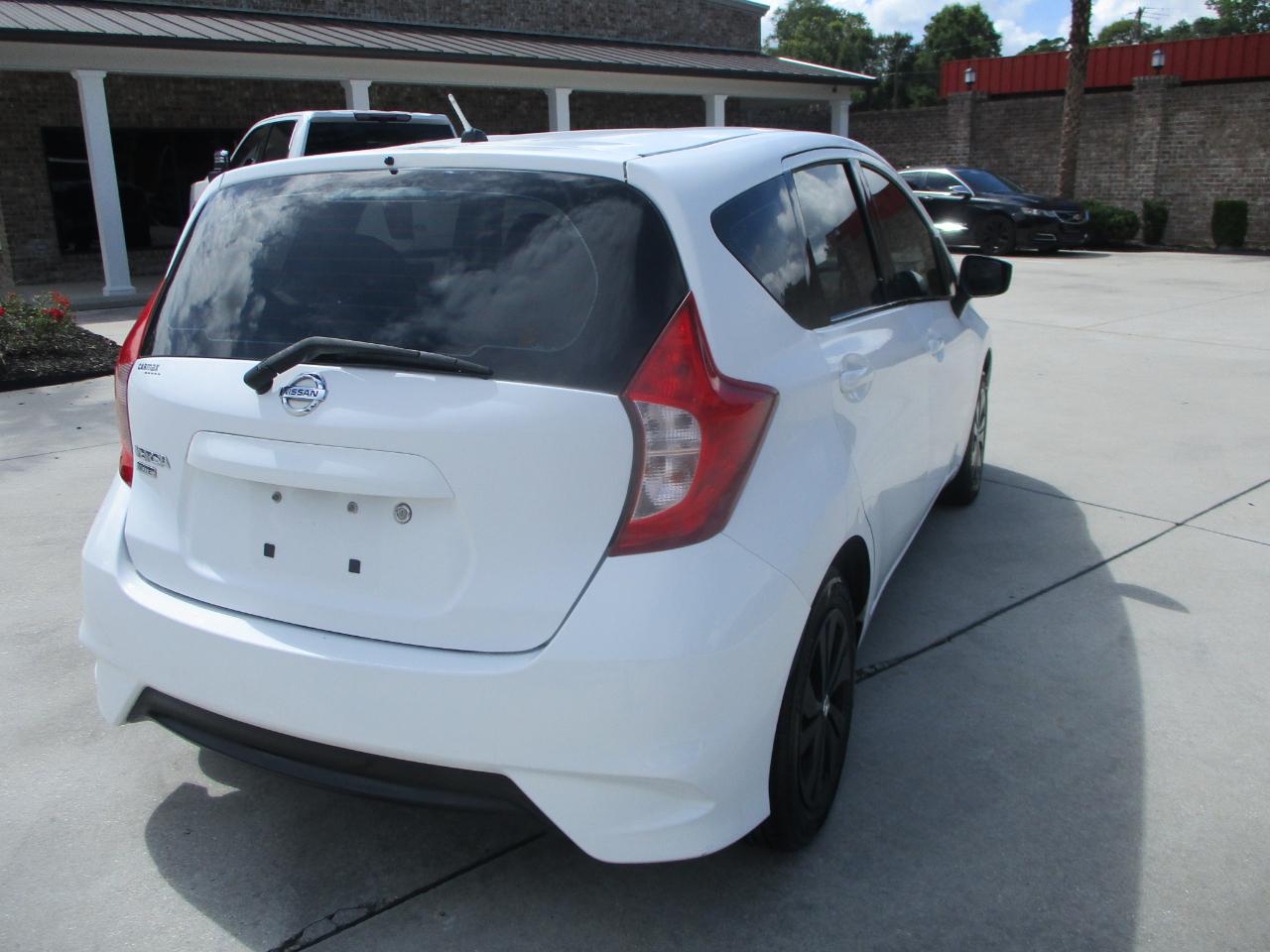 Nissan Versa Note S Plus CVT 2017