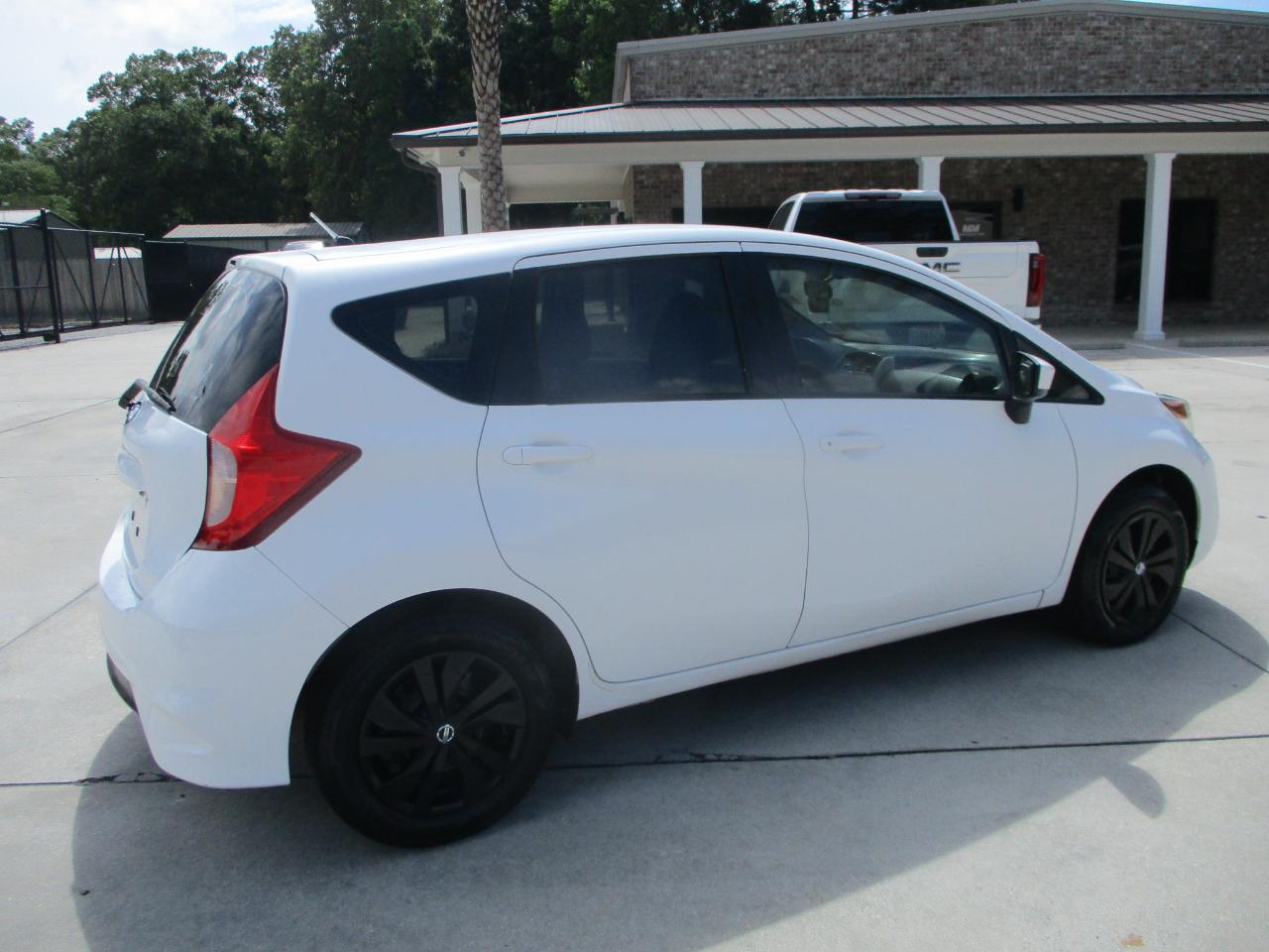 Nissan Versa Note S Plus CVT 2017