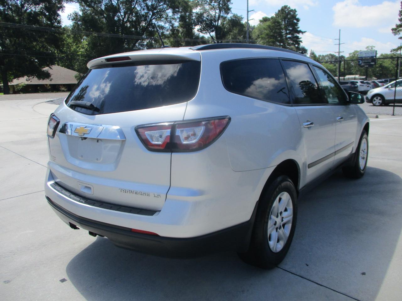Chevrolet Traverse FWD 4dr LS 2015
