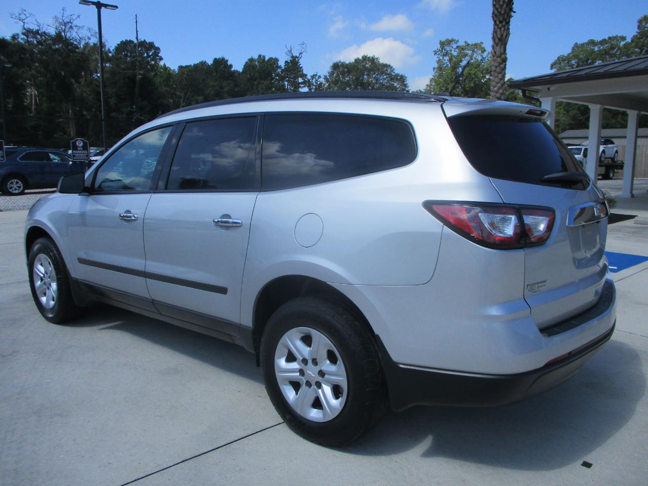 Chevrolet Traverse FWD 4dr LS 2015