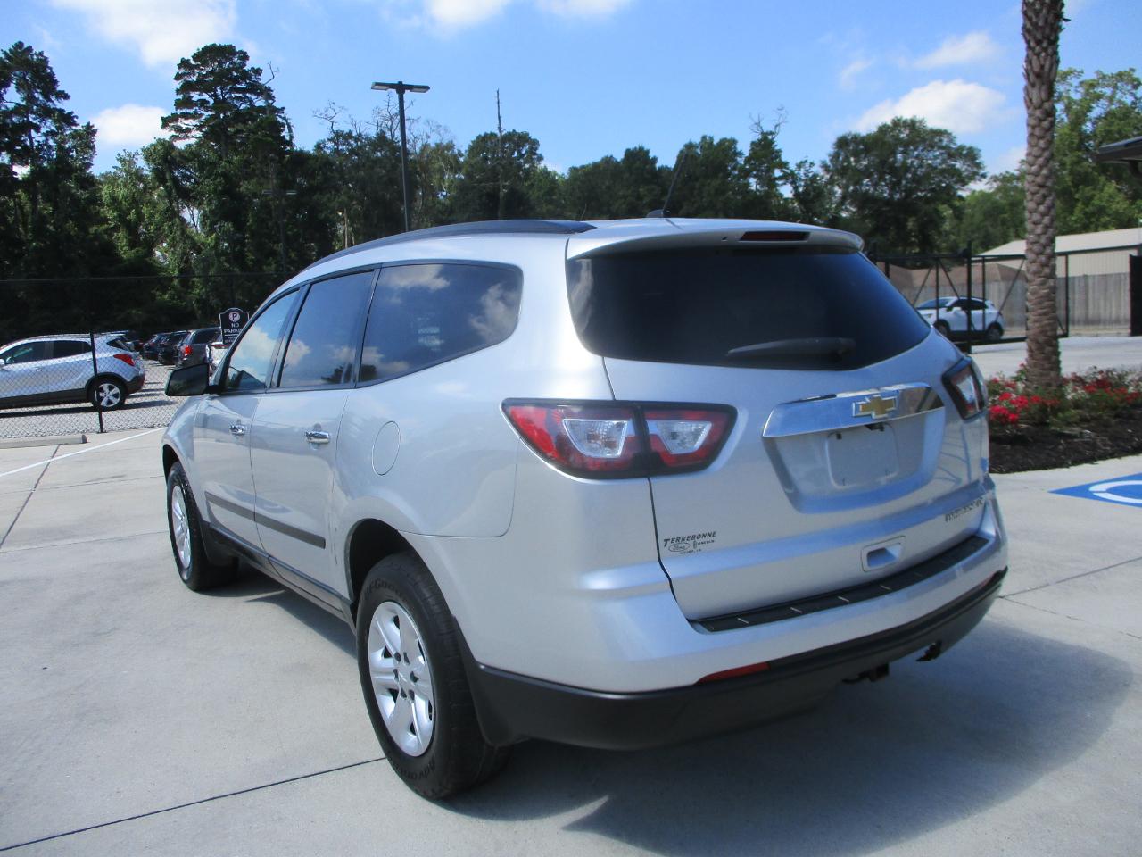 Chevrolet Traverse FWD 4dr LS 2015