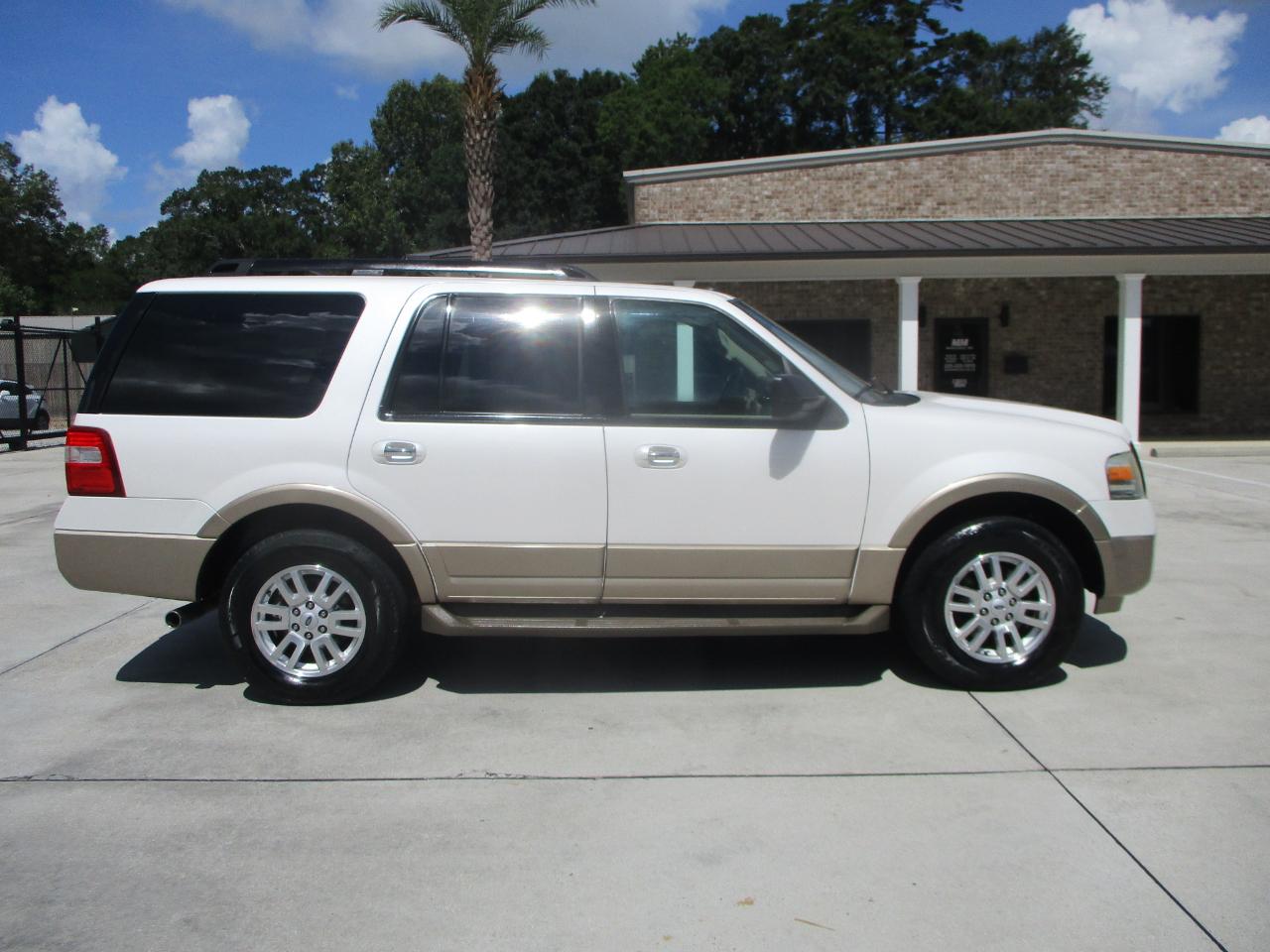 Ford Expedition 2WD 4dr XLT 2013