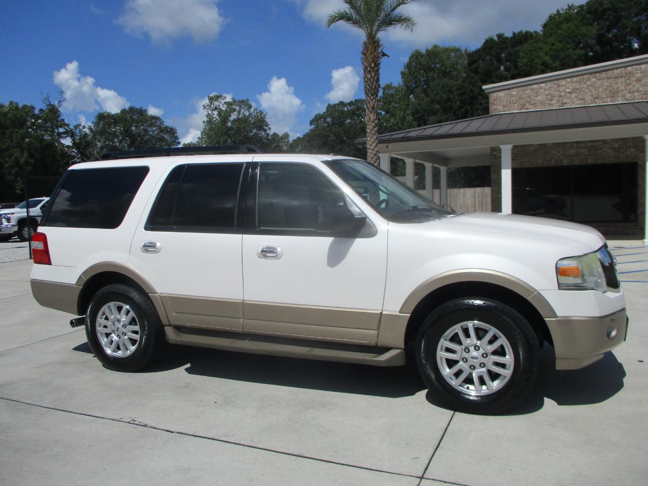 Ford Expedition 2WD 4dr XLT 2013