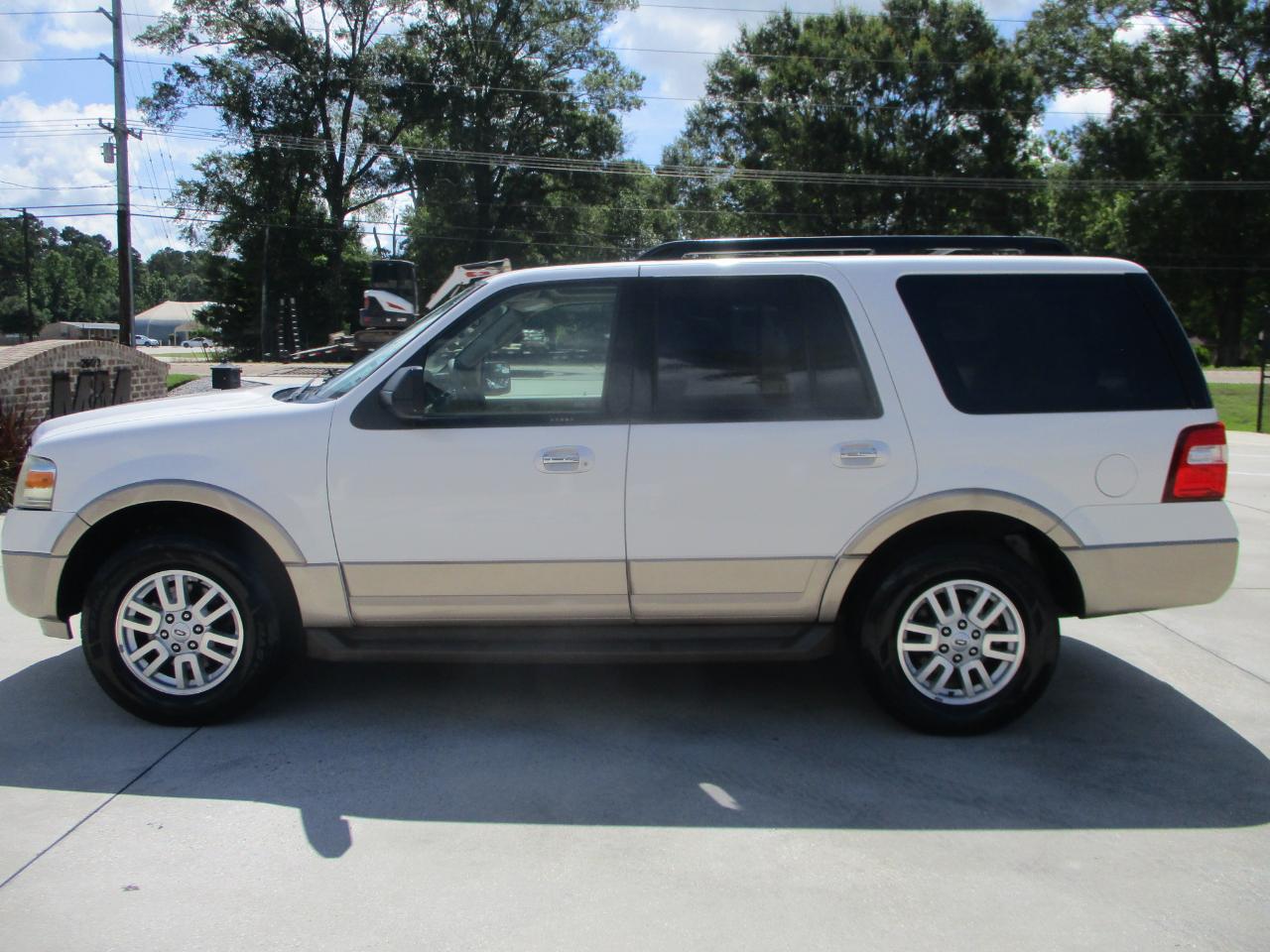 Ford Expedition 2WD 4dr XLT 2013