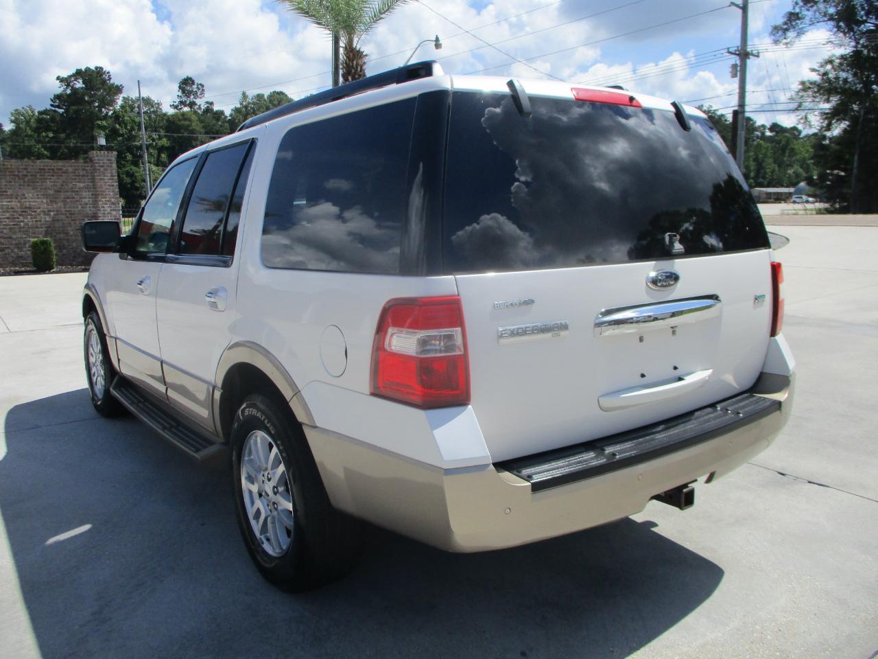 Ford Expedition 2WD 4dr XLT 2013