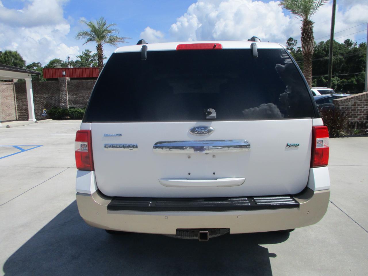 Ford Expedition 2WD 4dr XLT 2013