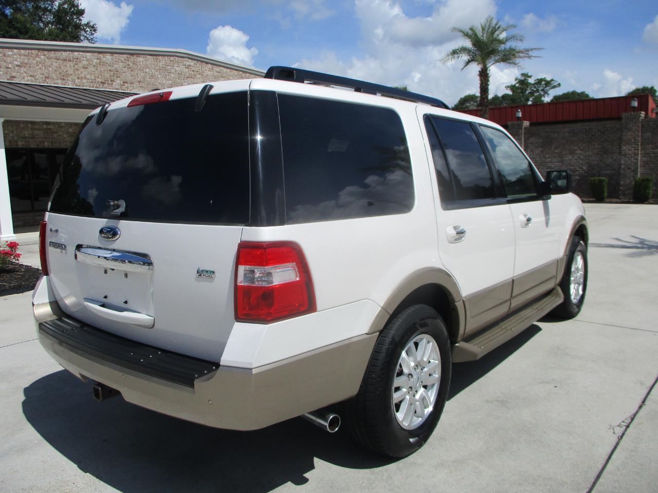 Ford Expedition 2WD 4dr XLT 2013