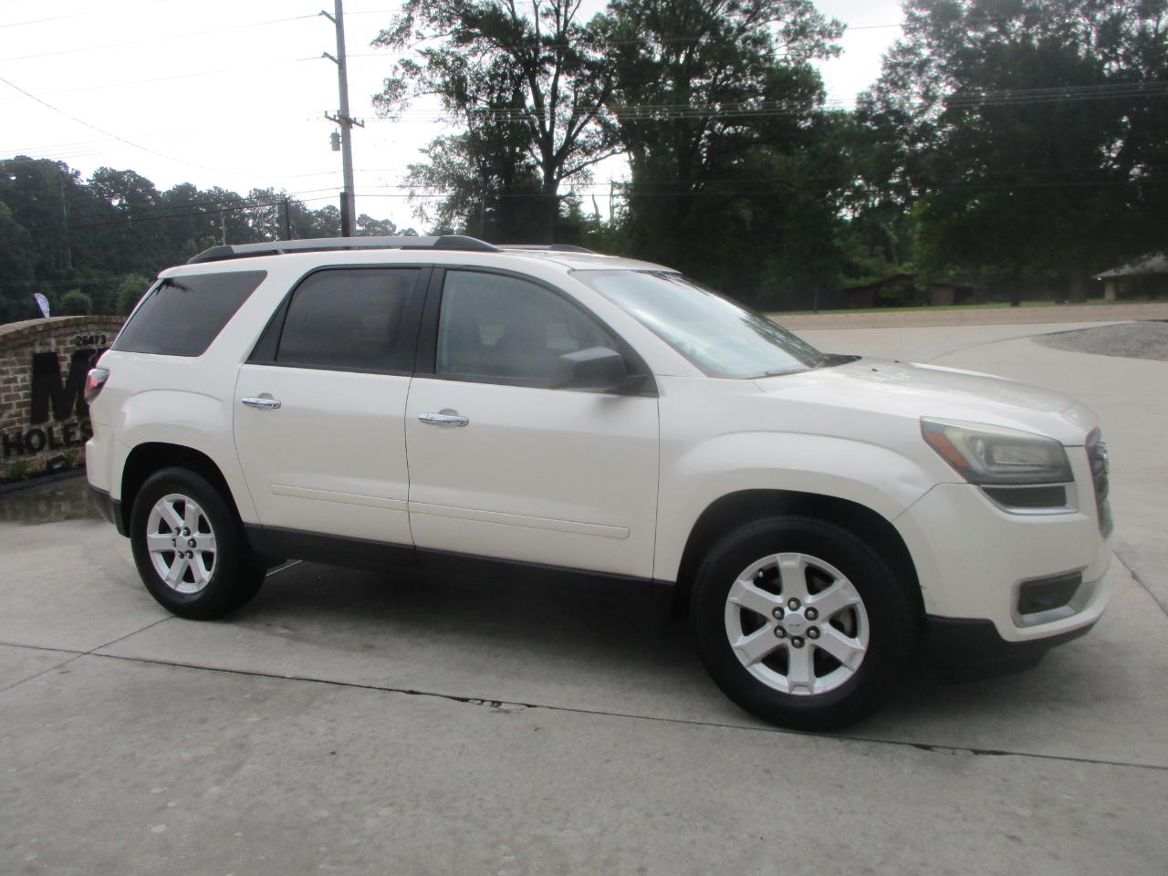 GMC Acadia FWD 4dr SLE w/SLE-1 2015