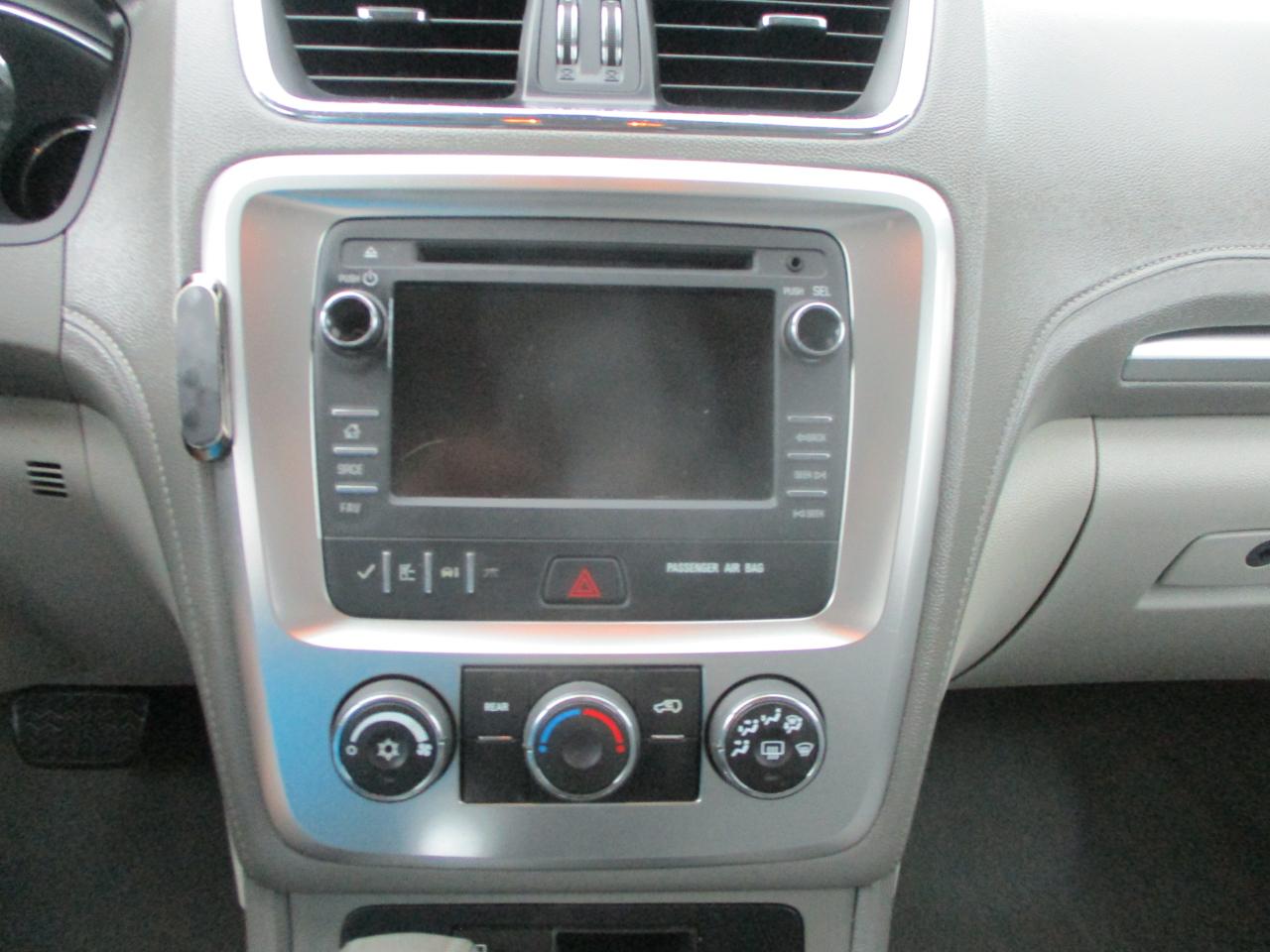 GMC Acadia FWD 4dr SLE w/SLE-1 2015
