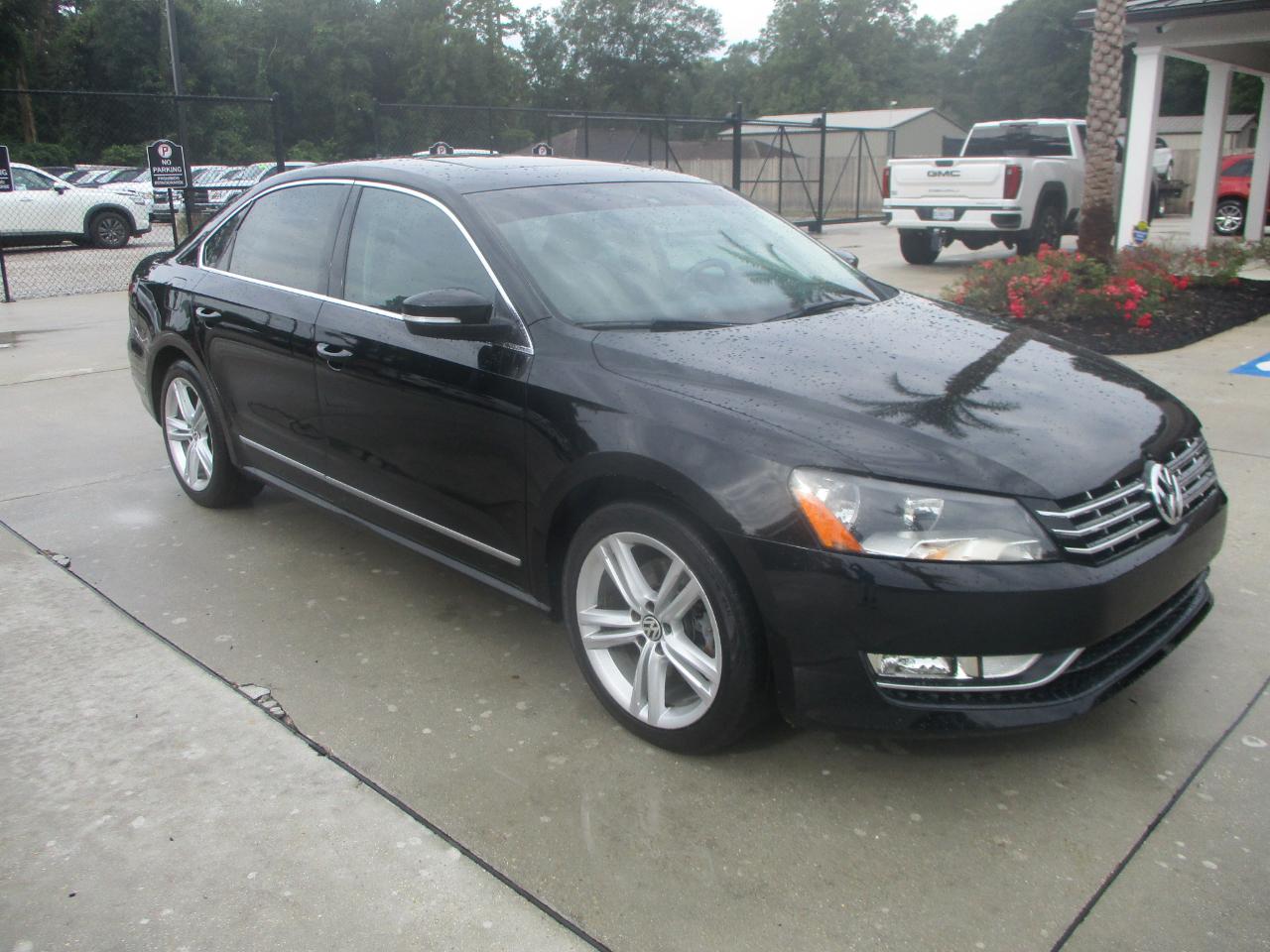 Volkswagen Passat 4dr Sdn 2.0L DSG TDI SEL Premium 2014