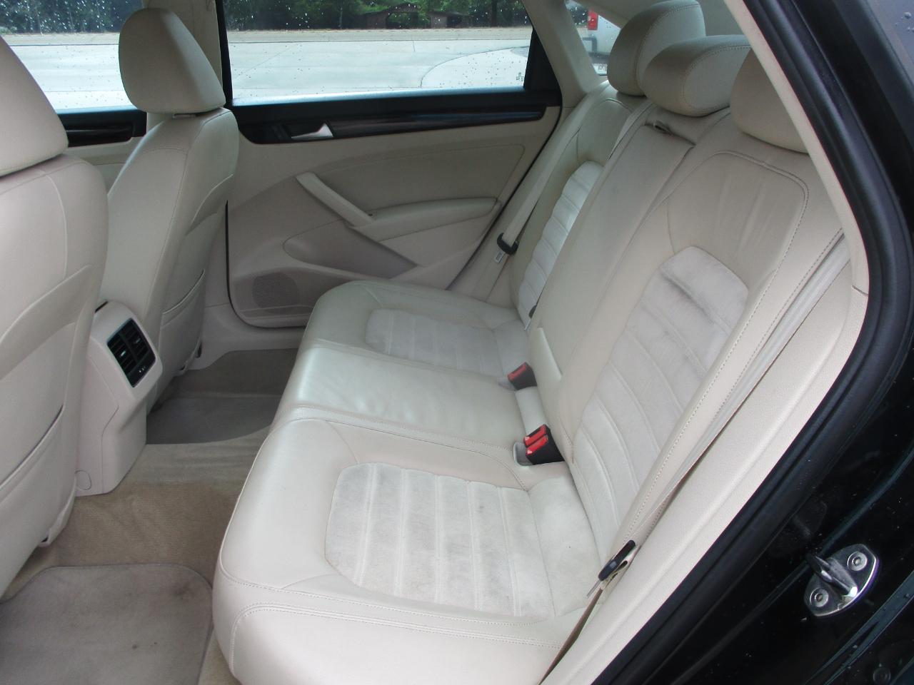 Volkswagen Passat 4dr Sdn 2.0L DSG TDI SEL Premium 2014