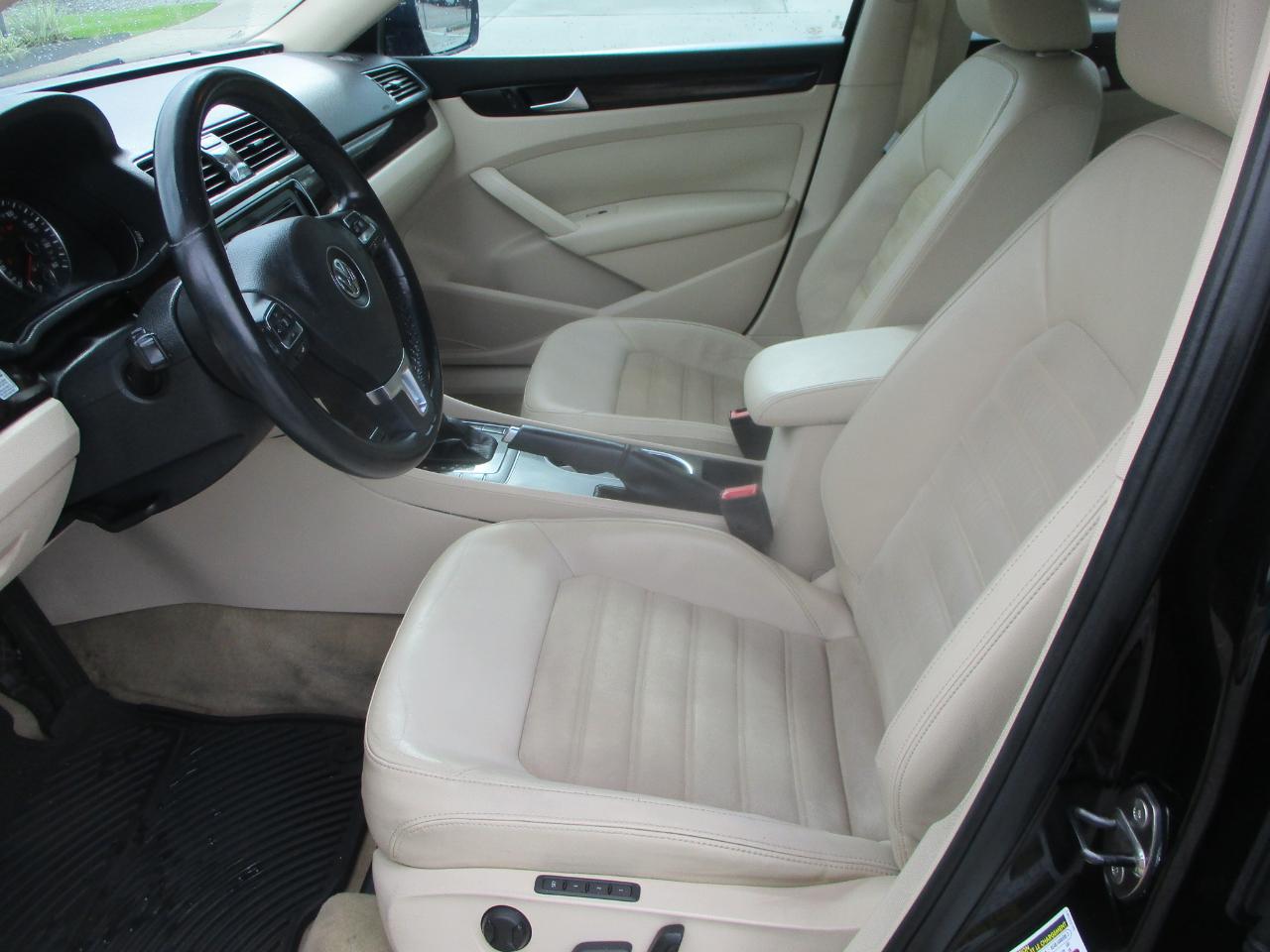 Volkswagen Passat 4dr Sdn 2.0L DSG TDI SEL Premium 2014