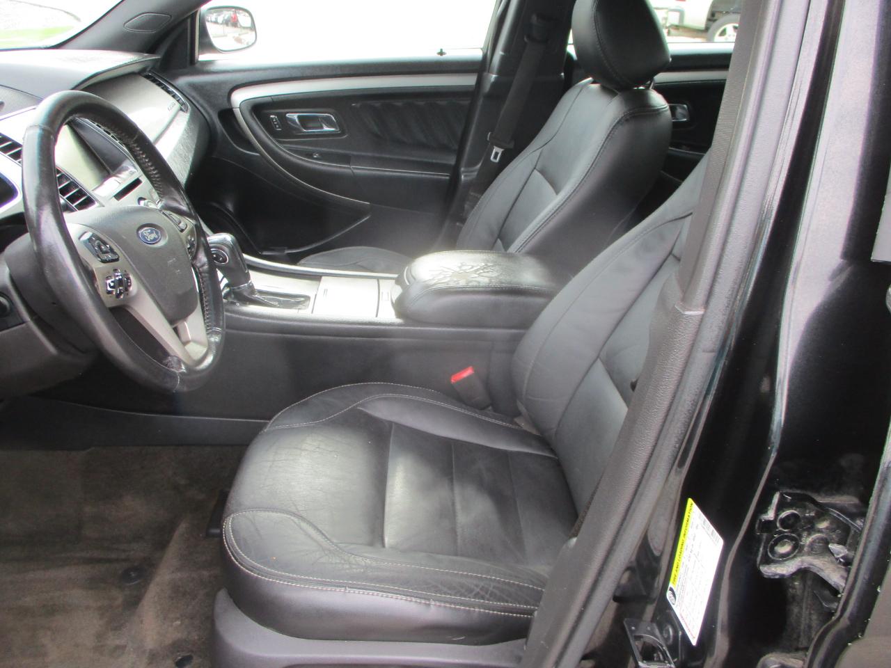 Ford Taurus 4dr Sdn SEL FWD 2013