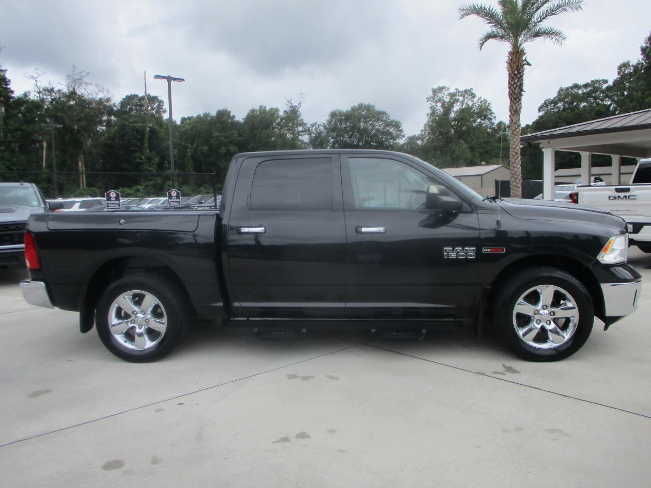 RAM 1500 2WD Crew Cab 140.5" Big Horn 2015