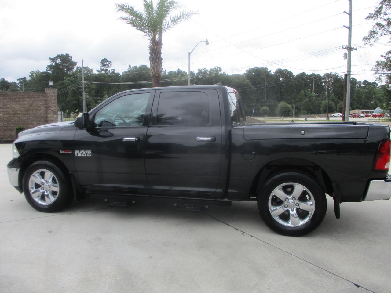 RAM 1500 2WD Crew Cab 140.5" Big Horn 2015
