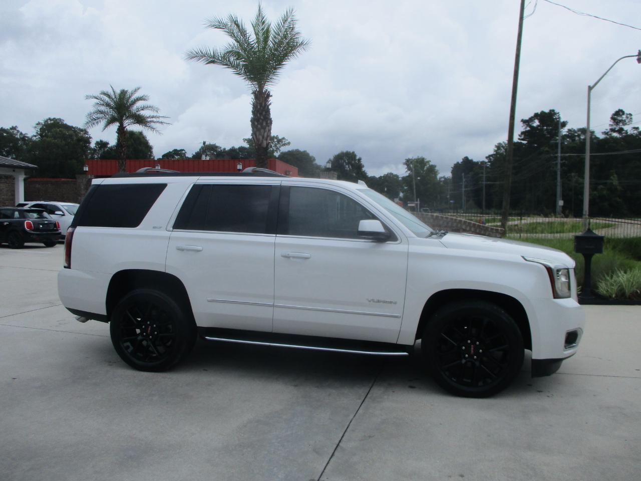 GMC Yukon 2WD 4dr SLT 2020