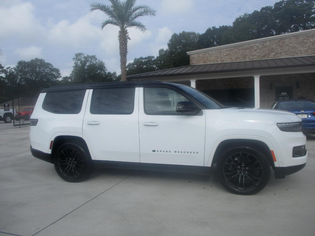 Jeep Grand Wagoneer  2024