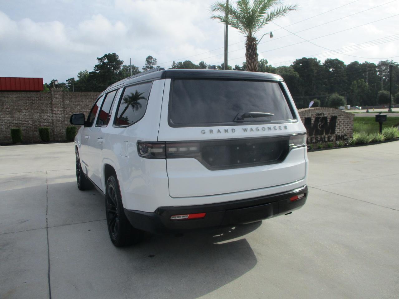 Jeep Grand Wagoneer  2024