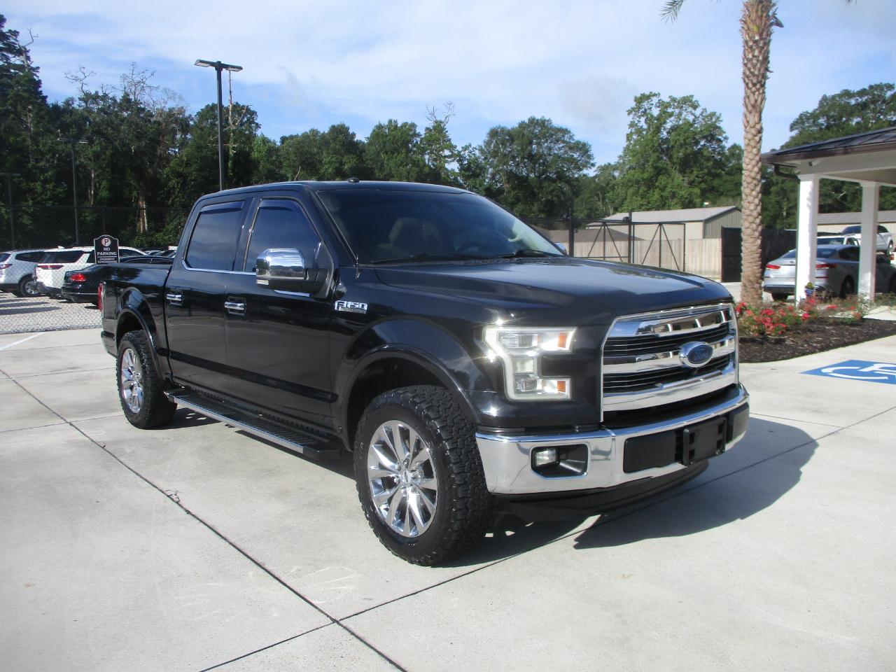 Ford F-150 2WD SuperCrew 157" Lariat 2016