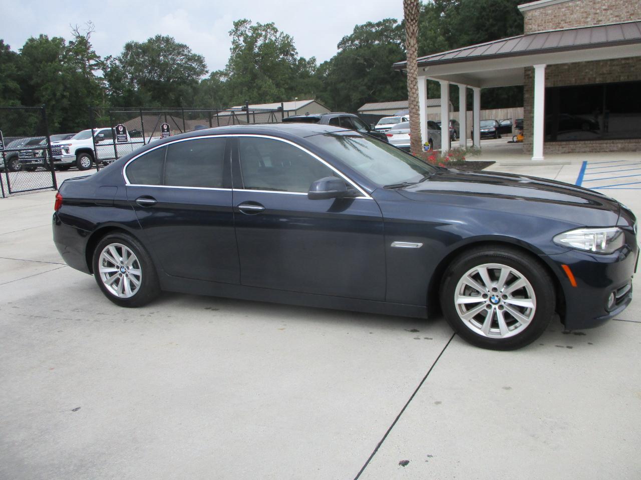 2016 BMW 5 Series 4dr Sdn 528i xDrive AWD