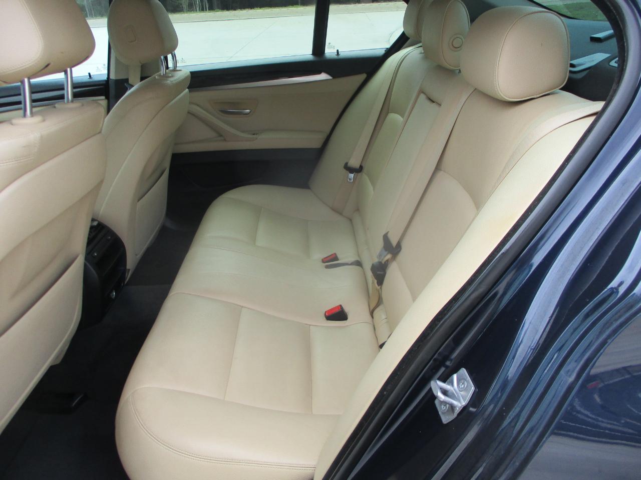BMW 5 Series 4dr Sdn 528i xDrive AWD 2016