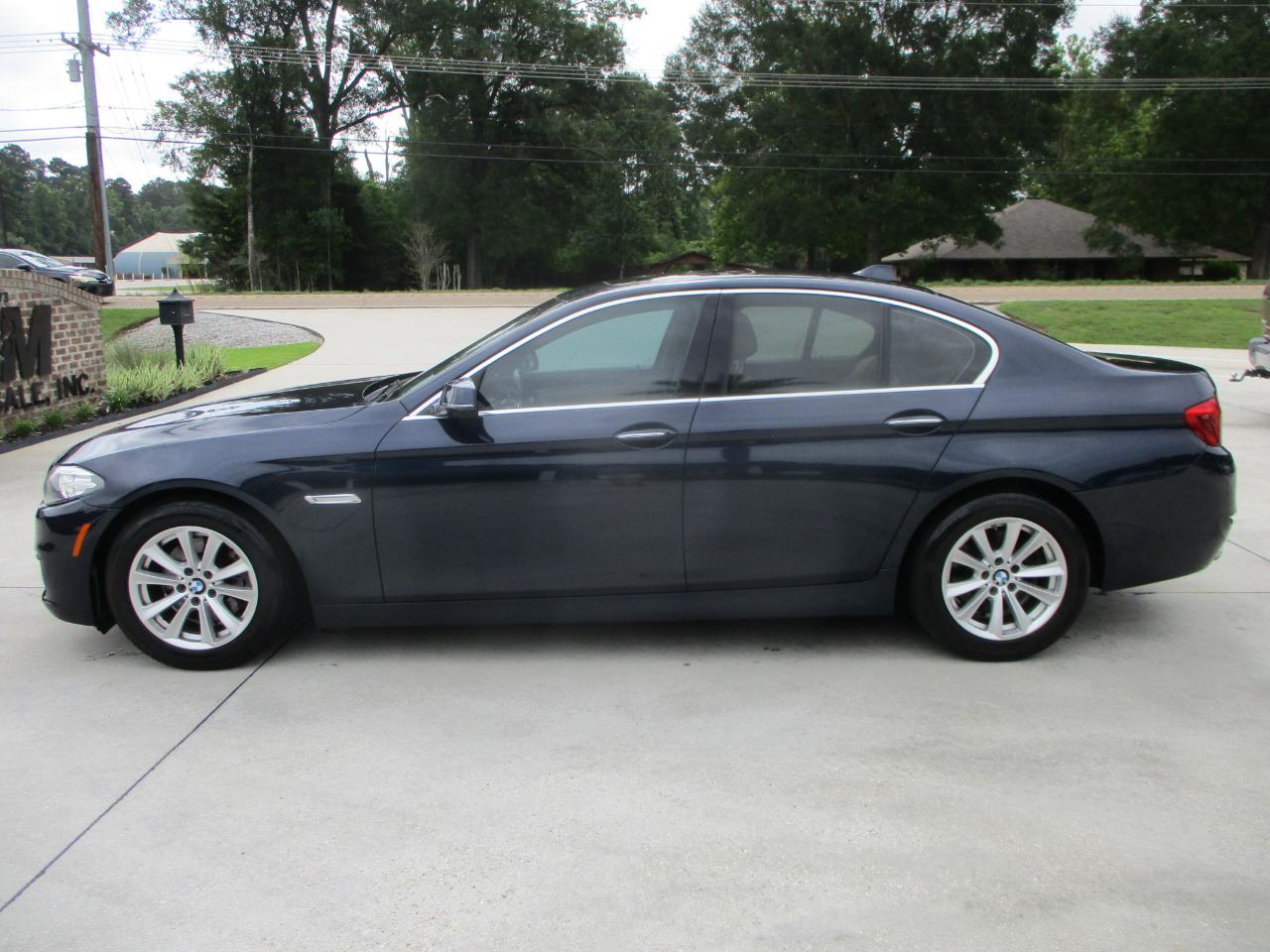 BMW 5 Series 4dr Sdn 528i xDrive AWD 2016