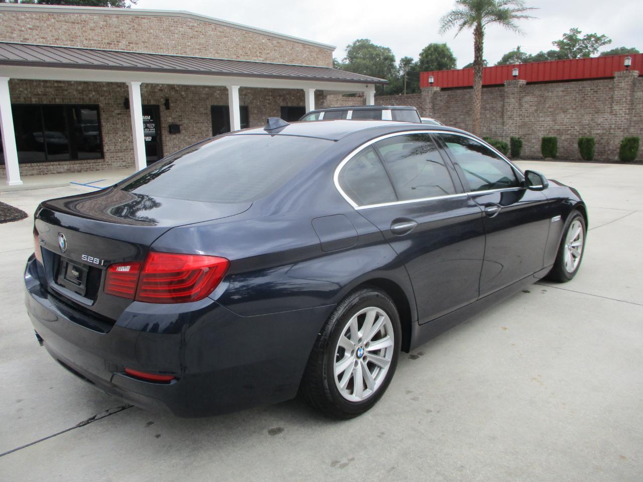 BMW 5 Series 4dr Sdn 528i xDrive AWD 2016