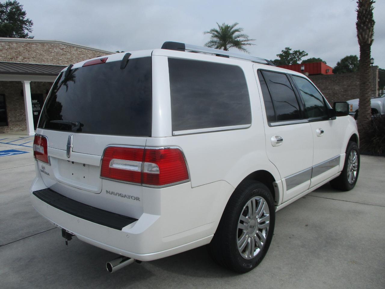 Lincoln Navigator 2WD 4dr 2009