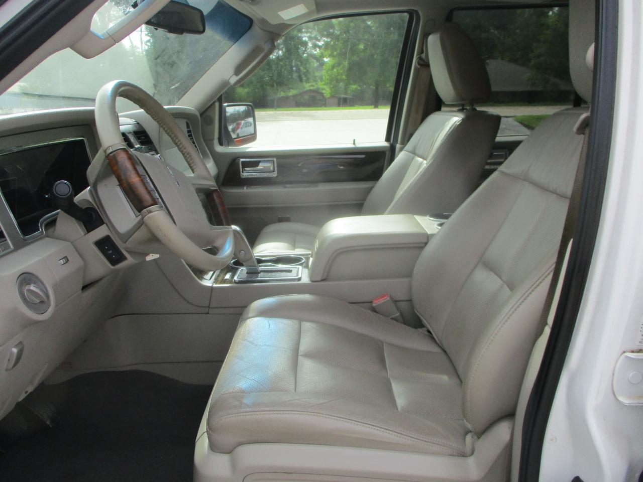 Lincoln Navigator 2WD 4dr 2009