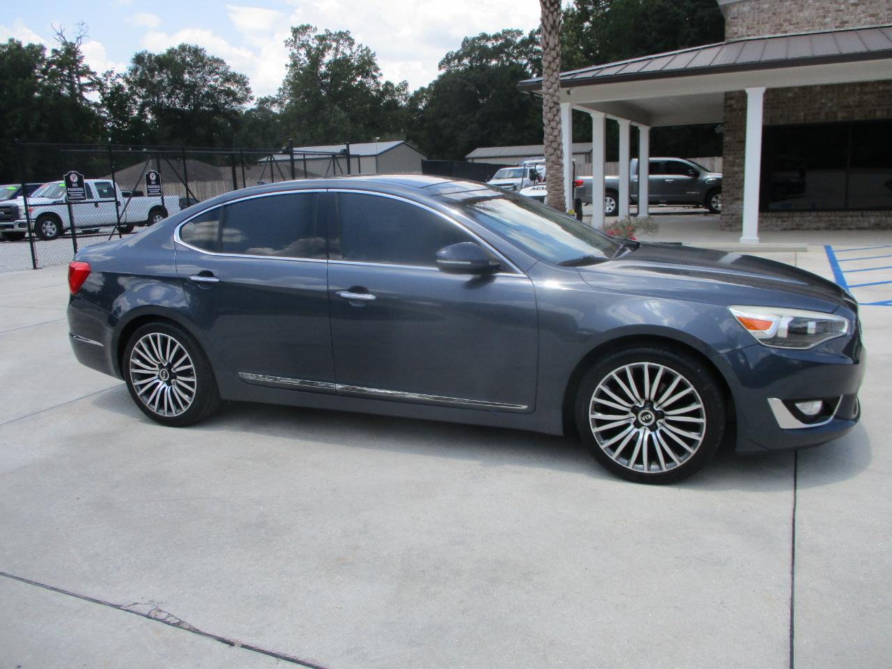 Kia Cadenza 4dr Sdn Premium 2015