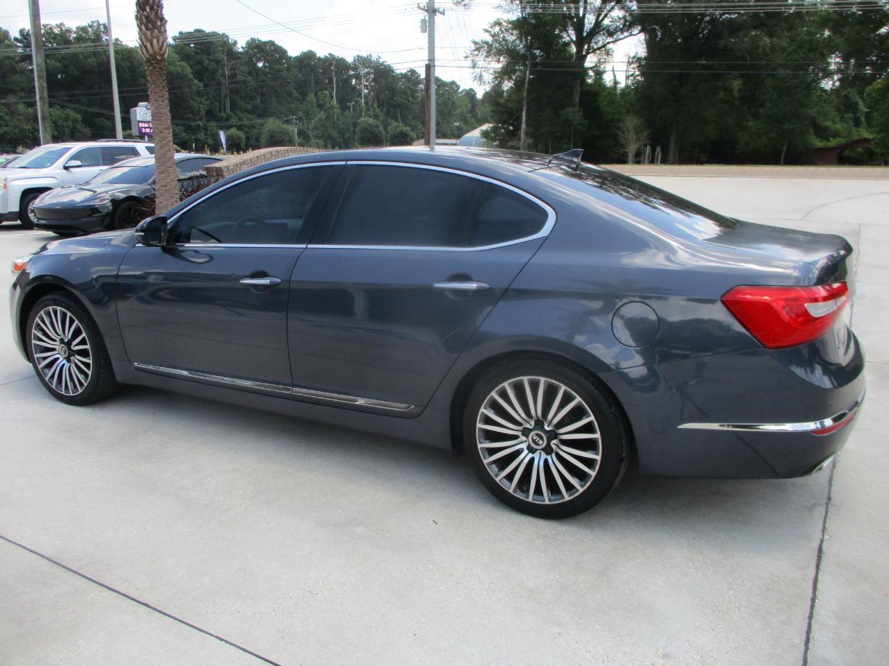 Kia Cadenza 4dr Sdn Premium 2015